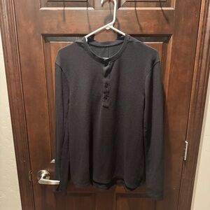 lululemon athletica Men's Black Long-Sleeve Henley